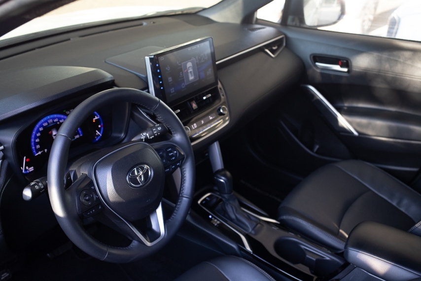 Carro Toyota COROLLA CROSS