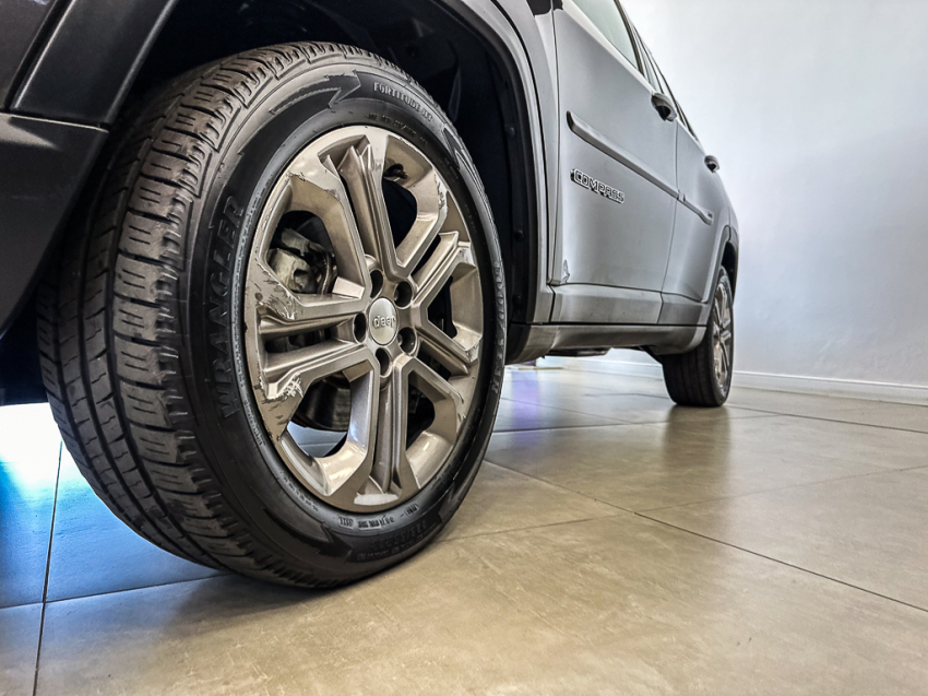 JEEP COMPASS 2.0 TD350 TURBO DIESEL LIMITED AT9 2