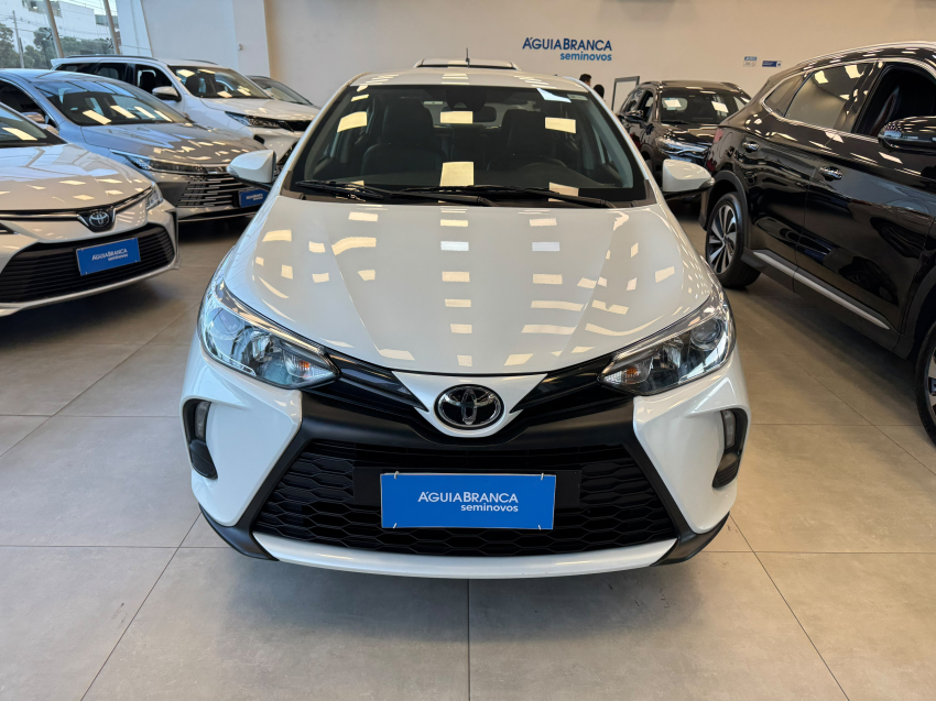 Toyota YARIS 1.5 16V FLEX SEDAN XS MULTIDRIVE 3
