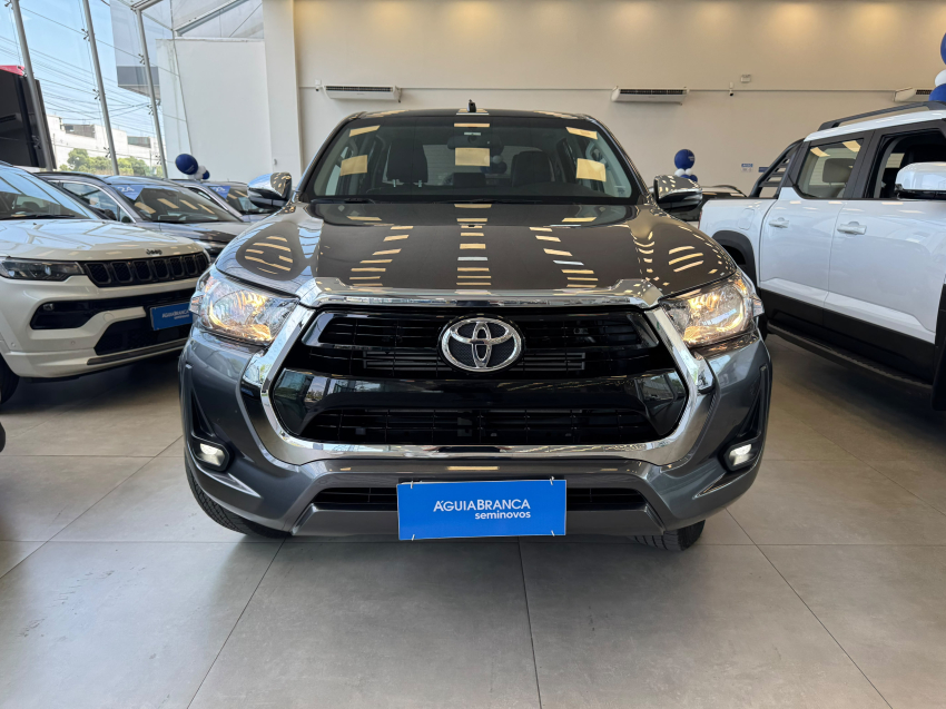 Toyota HILUX 2.8 D-4D TURBO DIESEL CD SRV 4X4 AUTOMÁTICO 3
