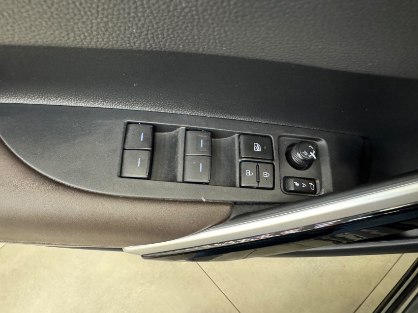 Toyota COROLLA CROSS 2.0 VVT-IE FLEX XRE DIRECT SHIFT 17