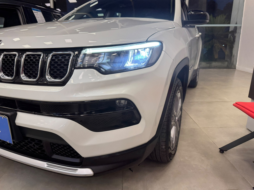 JEEP COMPASS 1.3 T270 TURBO FLEX LONGITUDE AT6 3