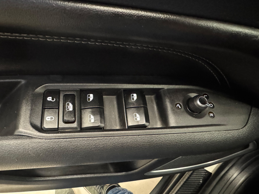 JEEP COMPASS 1.3 T270 TURBO FLEX LONGITUDE AT6 20