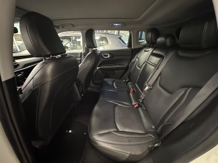 JEEP COMPASS 1.3 T270 TURBO FLEX LONGITUDE AT6 22