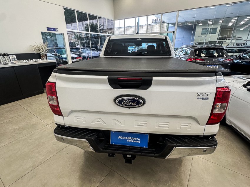 Ford RANGER 3.0 V6 TURBO DIESEL CD XLT 4X4 AUTOMÁTICO 8