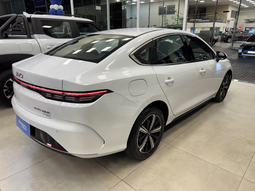 BYD KING 1.5 DM-I PHEV GS AUTOMÁTICO 11