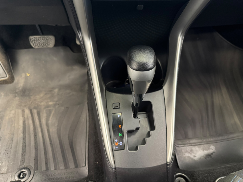 Toyota YARIS 1.5 16V FLEX XL PLUS CONNECT MULTIDRIVE 19