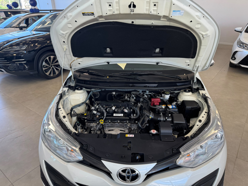 Toyota YARIS 1.5 16V FLEX XL PLUS CONNECT MULTIDRIVE 6