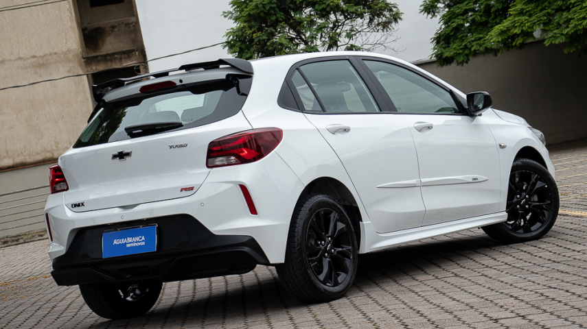 Chevrolet ONIX 1.0 TURBO FLEX RS AUTOMÁTICO 11
