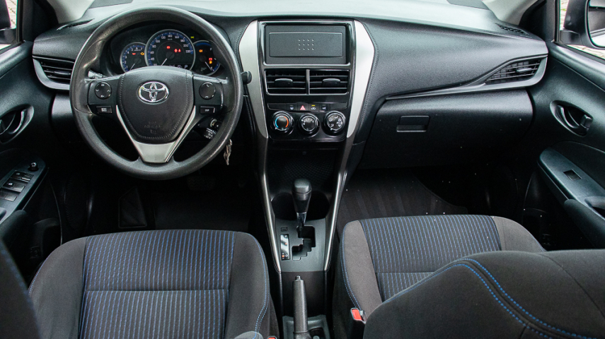 Toyota YARIS 1.5 16V FLEX SEDAN XL LIVE MULTIDRIVE 13