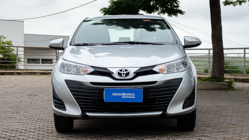 Toyota YARIS 1.5 16V FLEX SEDAN XL LIVE MULTIDRIVE 3