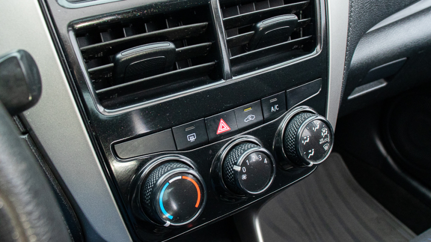Toyota YARIS 1.5 16V FLEX SEDAN XL LIVE MULTIDRIVE 17