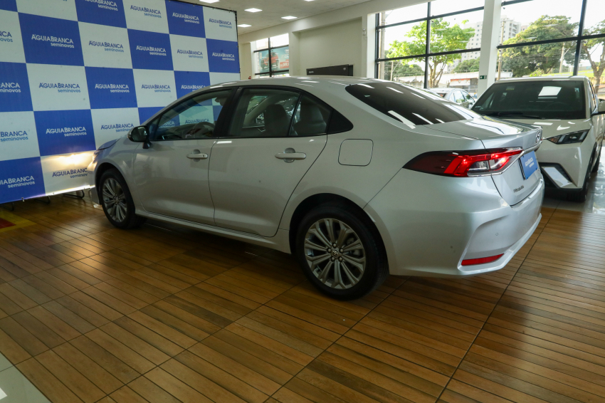Toyota COROLLA 2.0 VVT-IE FLEX XEI DIRECT SHIFT 7