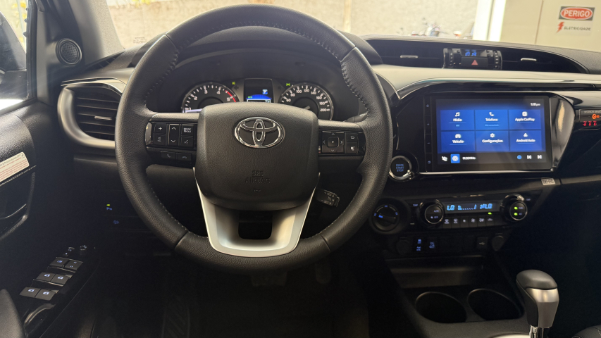 Carro Toyota HILUX