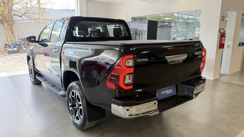 Carro Toyota HILUX