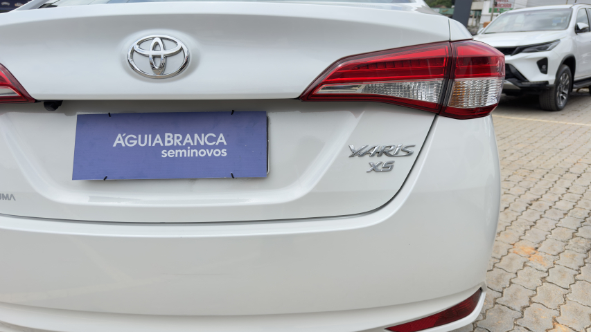 Toyota YARIS 1.5 16V FLEX SEDAN XS MULTIDRIVE 8