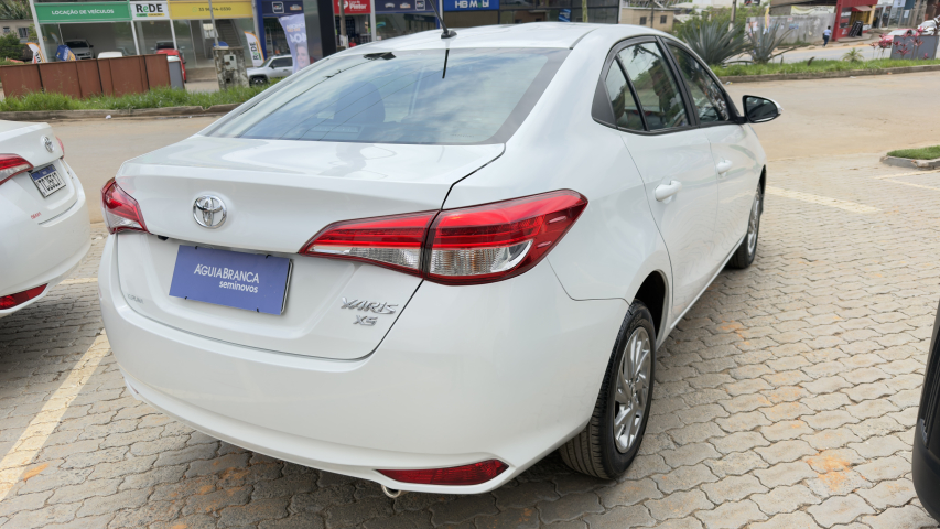 Toyota YARIS 1.5 16V FLEX SEDAN XS MULTIDRIVE 9