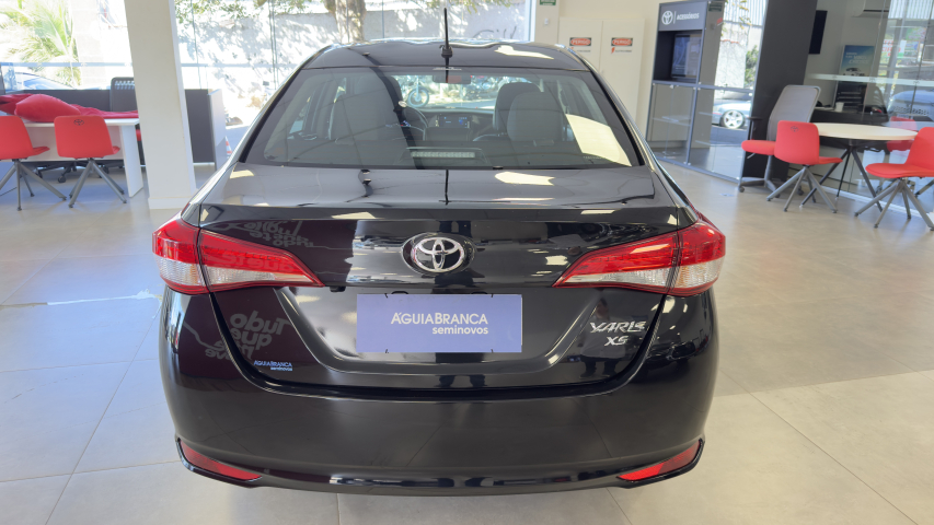 Toyota YARIS 1.5 16V FLEX SEDAN XS MULTIDRIVE 8