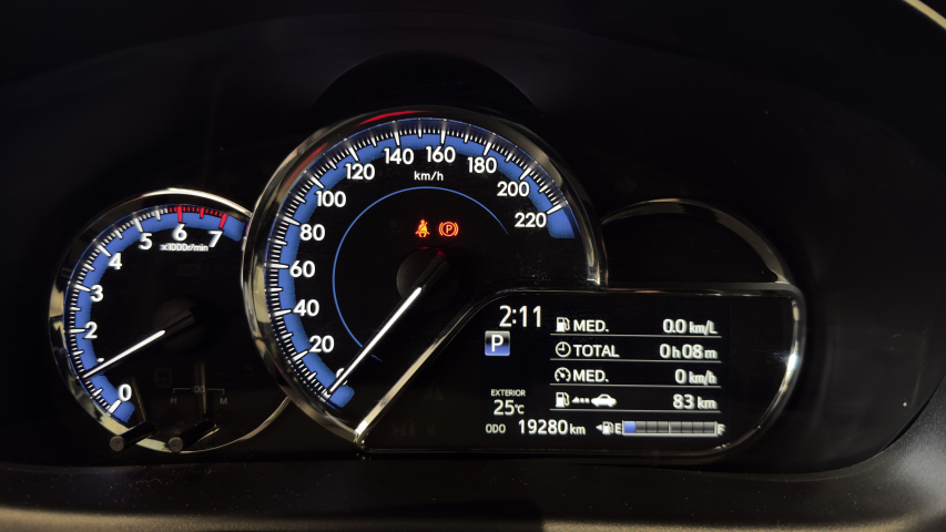 Toyota YARIS 1.5 16V FLEX SEDAN XS MULTIDRIVE 12