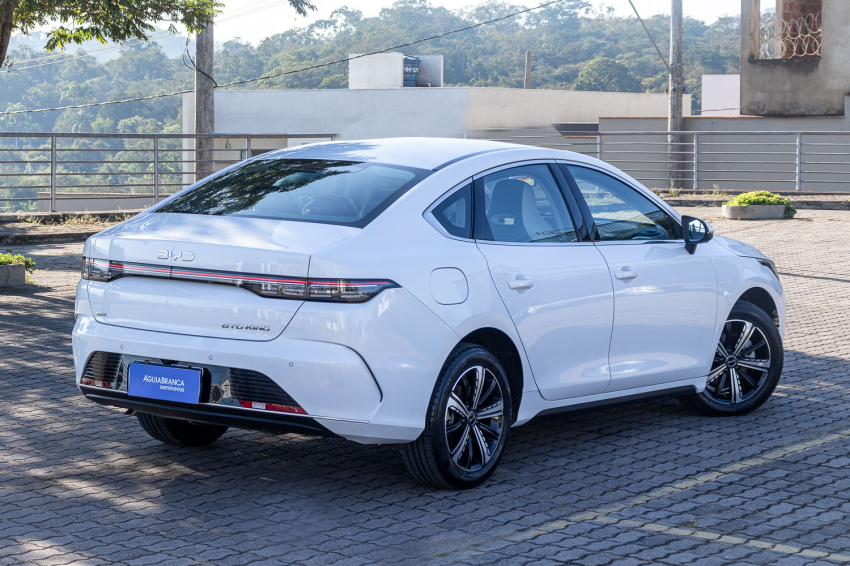 BYD KING 1.5 DM-I PHEV GS AUTOMÁTICO 10
