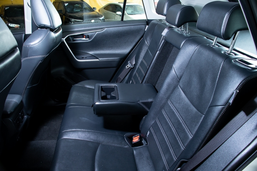 Carro Toyota RAV4