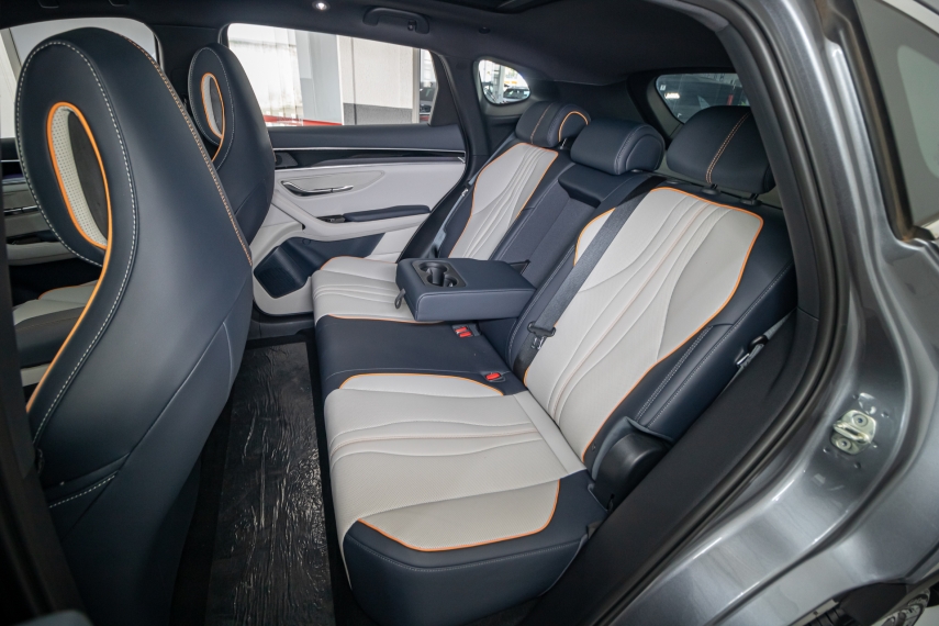 Carro BYD SONG PLUS
