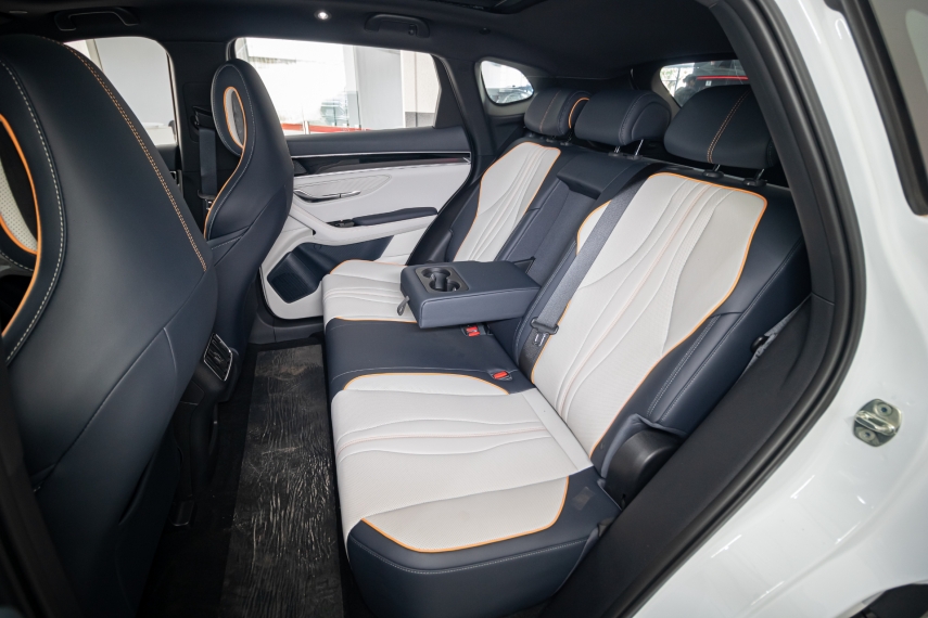 Carro BYD SONG PLUS