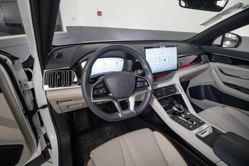 Carro BYD SONG PLUS