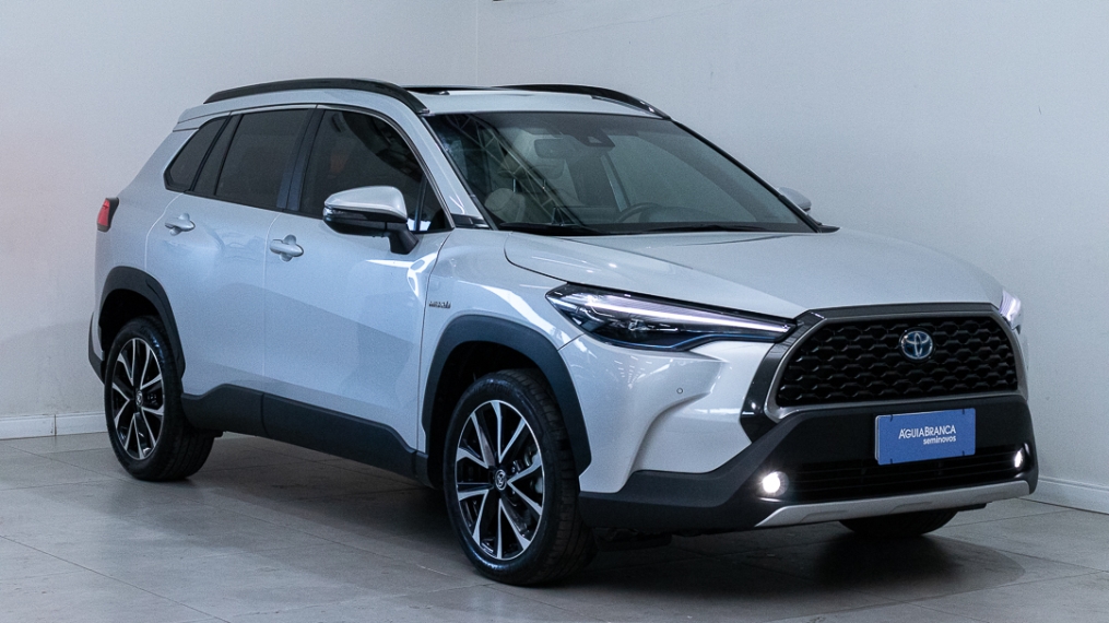 Carro Toyota COROLLA CROSS