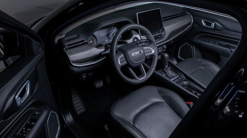 JEEP COMPASS 1.3 T270 TURBO FLEX LONGITUDE AT6 12