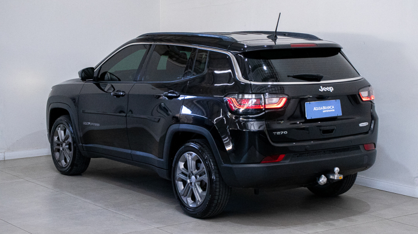 JEEP COMPASS 1.3 T270 TURBO FLEX LONGITUDE AT6 7