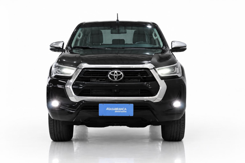 Toyota HILUX 2.8 D-4D TURBO DIESEL CD SRX 4X4 AUTOMÁTICO 3