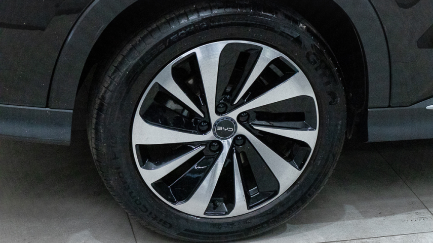 BYD SONG PLUS 1.5 DM-I HÍBRIDO AUTOMÁTICO 3