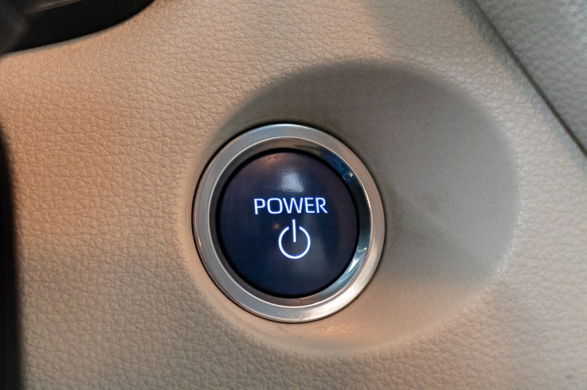 Toyota COROLLA CROSS 1.8 VVT-I HYBRID FLEX XRX CVT 17