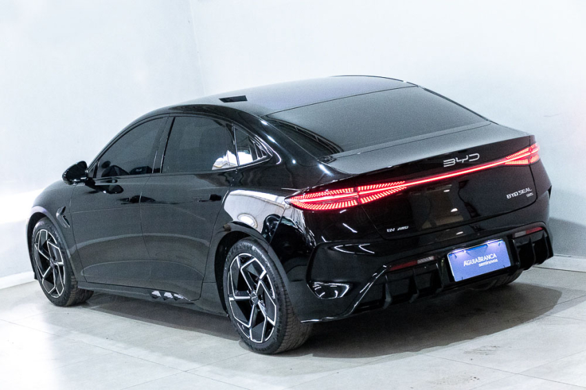 BYD SEAL 82,5 KW ELÉTRICO AWD 7