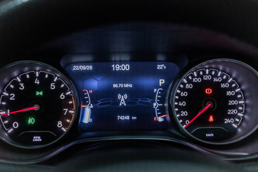 JEEP COMPASS 2.0 16V FLEX LONGITUDE AUTOMÁTICO 12
