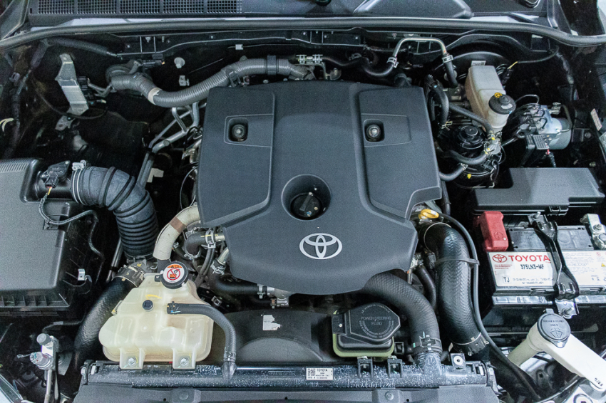 Toyota HILUX SW4 2.8 D-4D TURBO DIESEL SRX 7L 4X4 AUTOMÁTICO 7