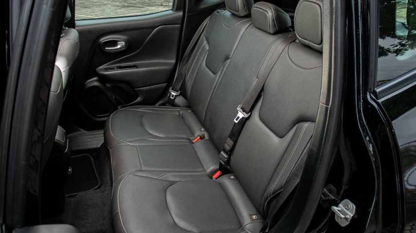JEEP RENEGADE 1.3 T270 TURBO FLEX LONGITUDE AT6 21