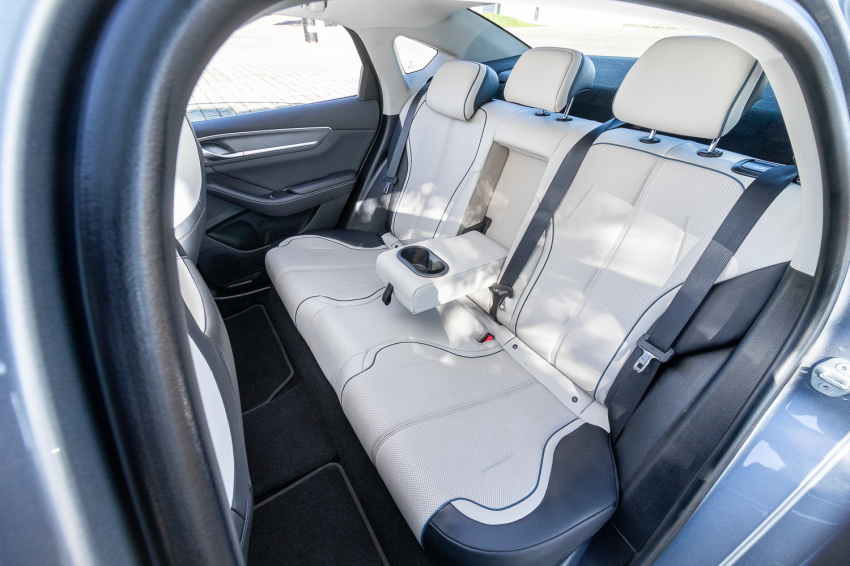 BYD KING 1.5 DM-I PHEV GS AUTOMÁTICO 23