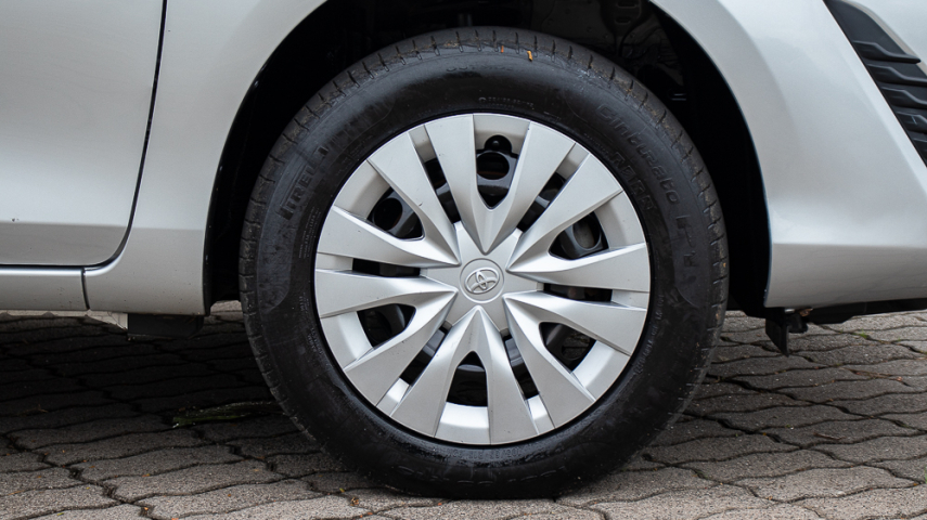 Toyota YARIS 1.3 16V FLEX XL LIVE MULTIDRIVE 3