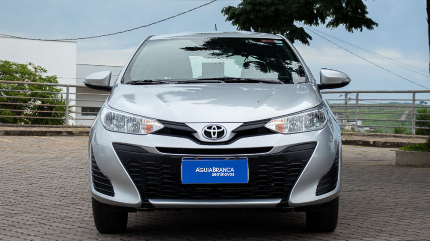 Toyota YARIS 1.3 16V FLEX XL LIVE MULTIDRIVE 4