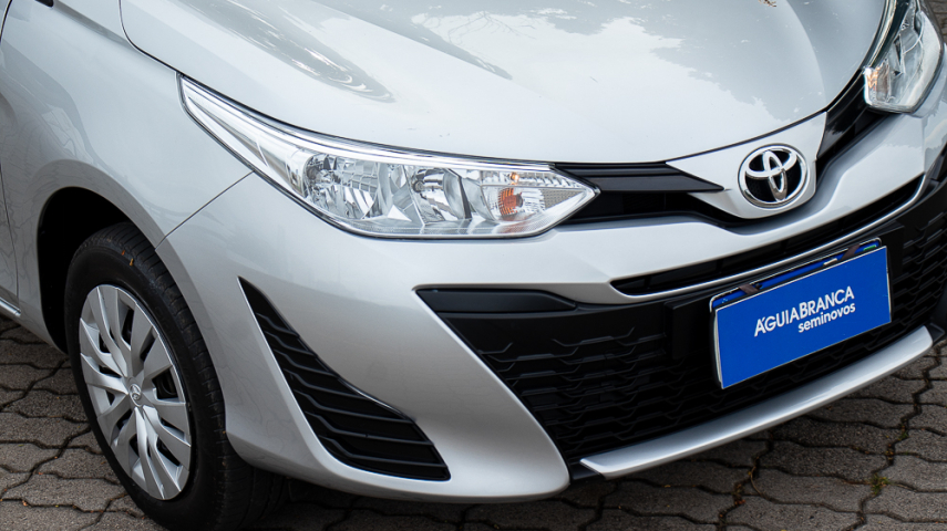 Toyota YARIS 1.3 16V FLEX XL LIVE MULTIDRIVE 5