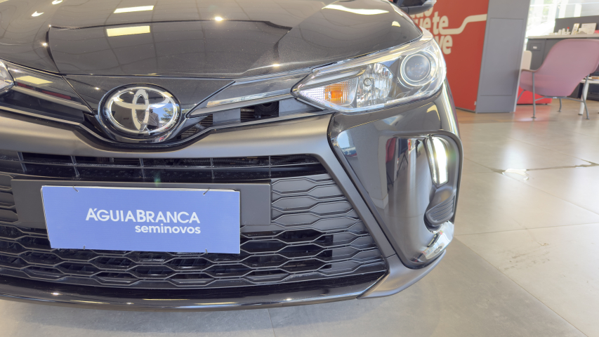 Toyota YARIS 1.5 16V FLEX SEDAN XS MULTIDRIVE 4