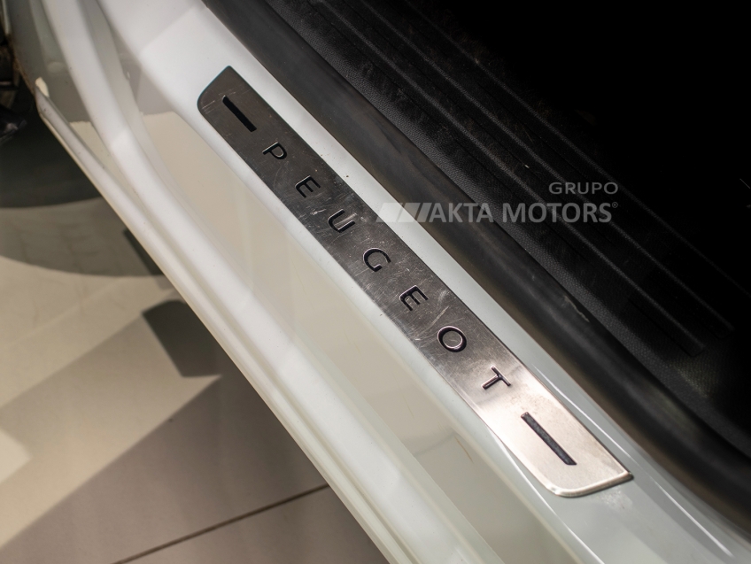 peugeot 2008 50 kw eletrico e-gt automatico 5.5 4p 2023