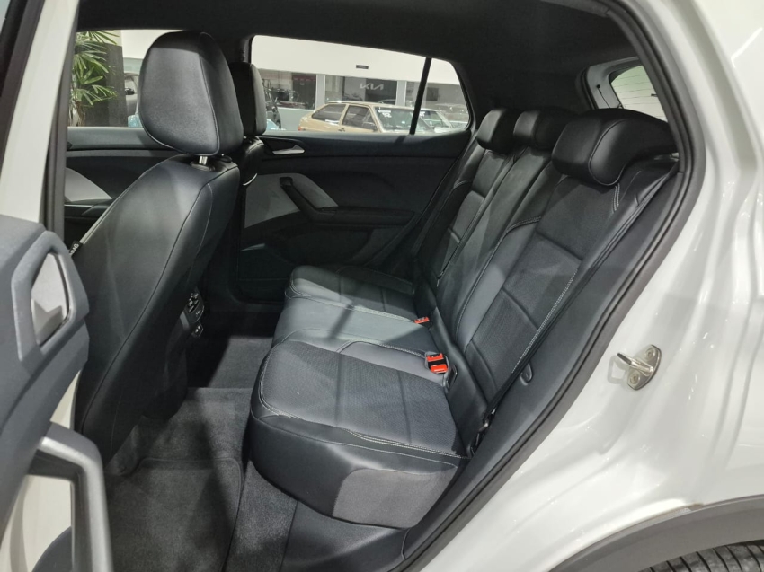 volkswagen t-cross 1.4 250 tsi total flex highline automatico 4p 2024