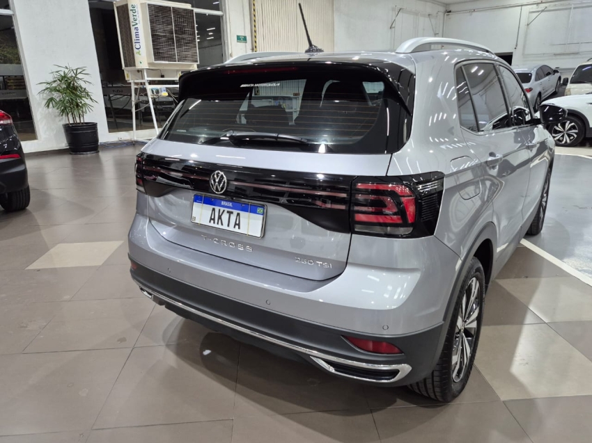 volkswagen t-cross 1.4 250 tsi total flex highline automatico 4p 2024