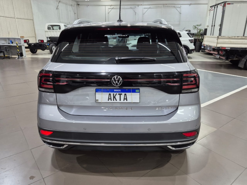 volkswagen t-cross 1.4 250 tsi total flex highline automatico 4p 2024
