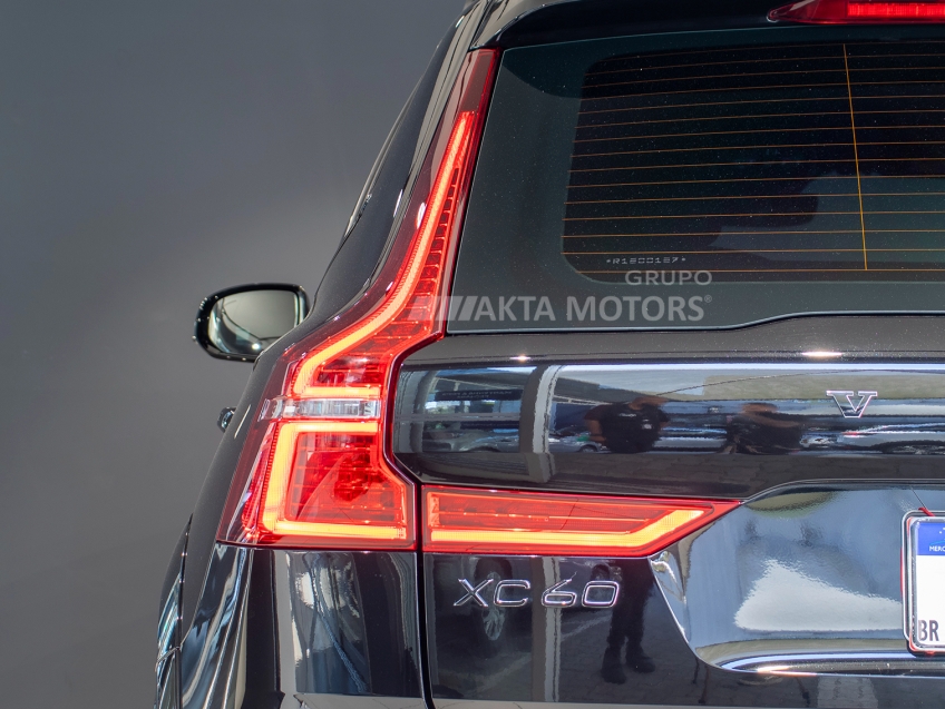 volvo xc60 2.0 t8 recharge polestar engineered awd geartronic hibrido 4p automatico 2024