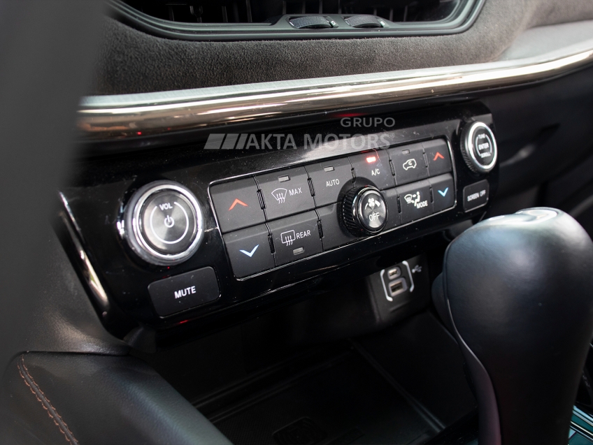 jeep commander 1.3 t270 turbo flex limited at6 4p automatico 2024