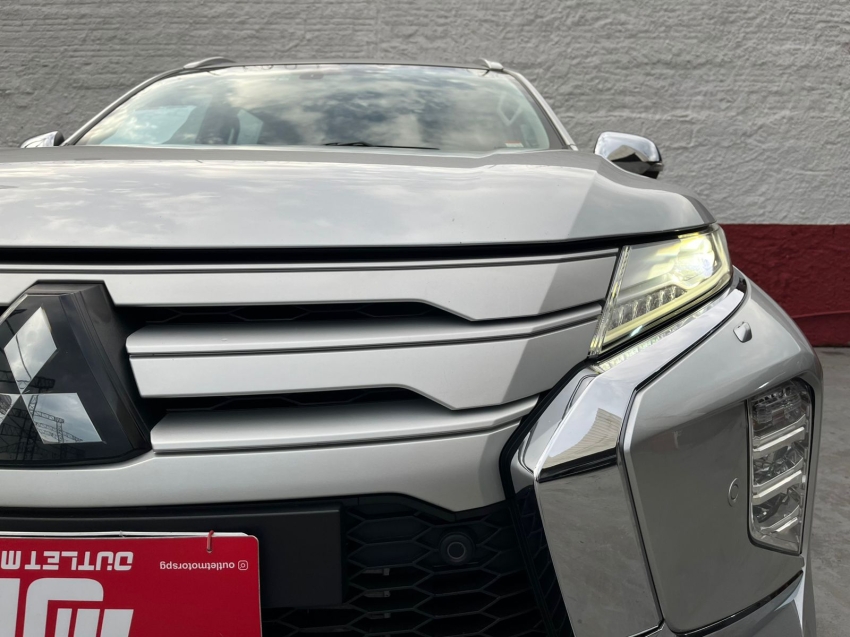 pajero sport hpe 20223